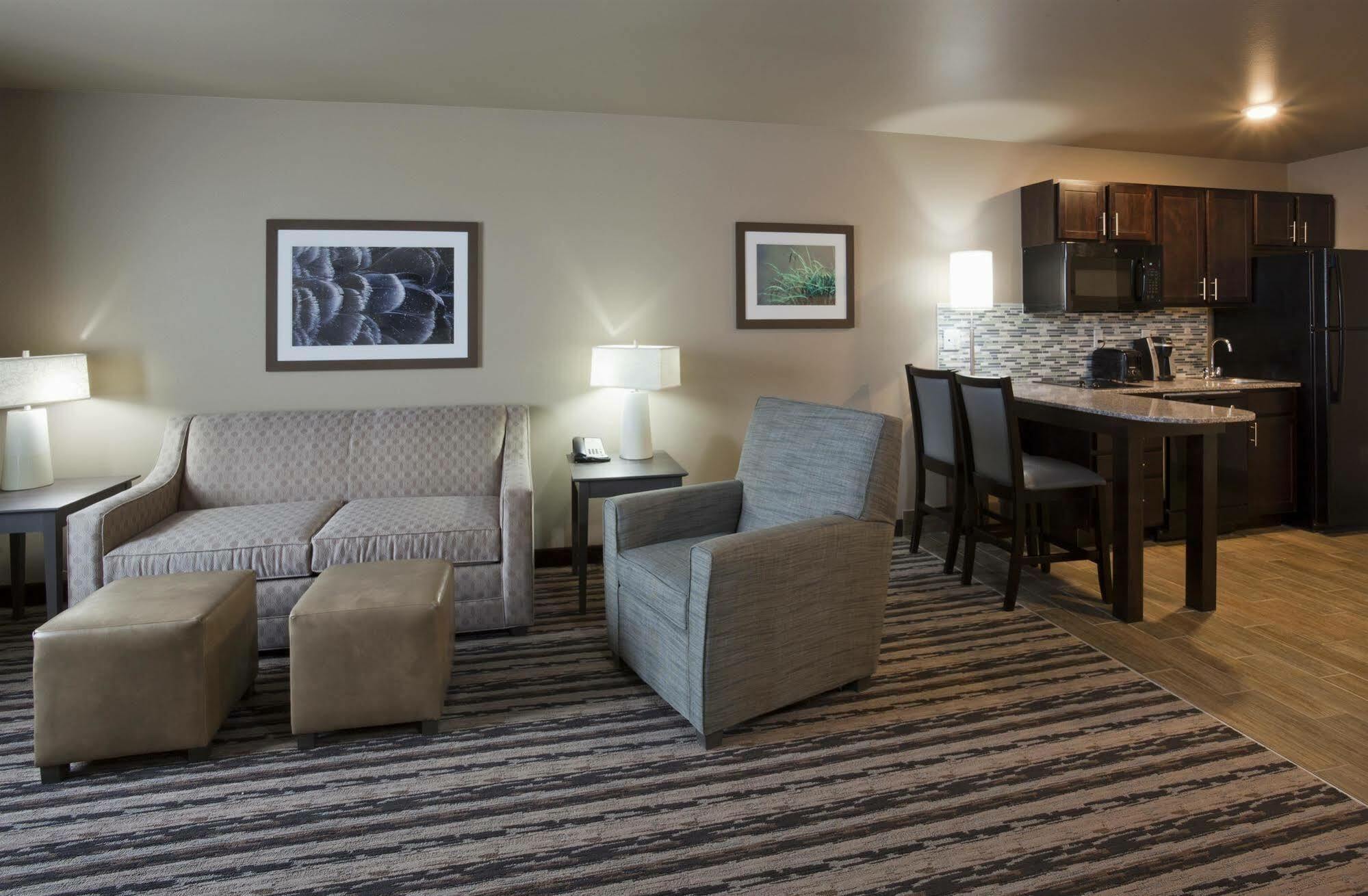 Grandstay Hotel & Suites Valley City Kültér fotó